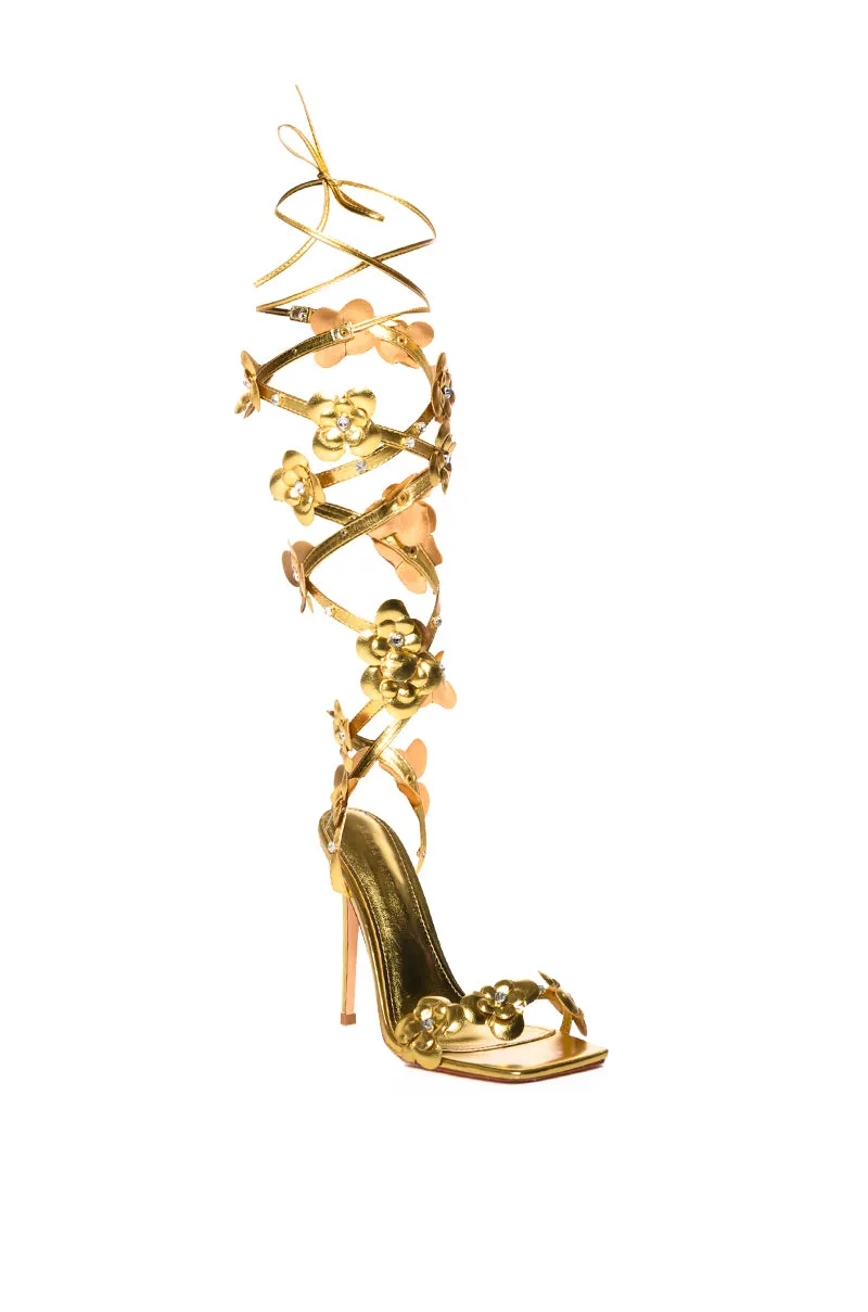 AZALEA WANG HUMBLE FLOWER TIE UP SANDAL IN GOLD