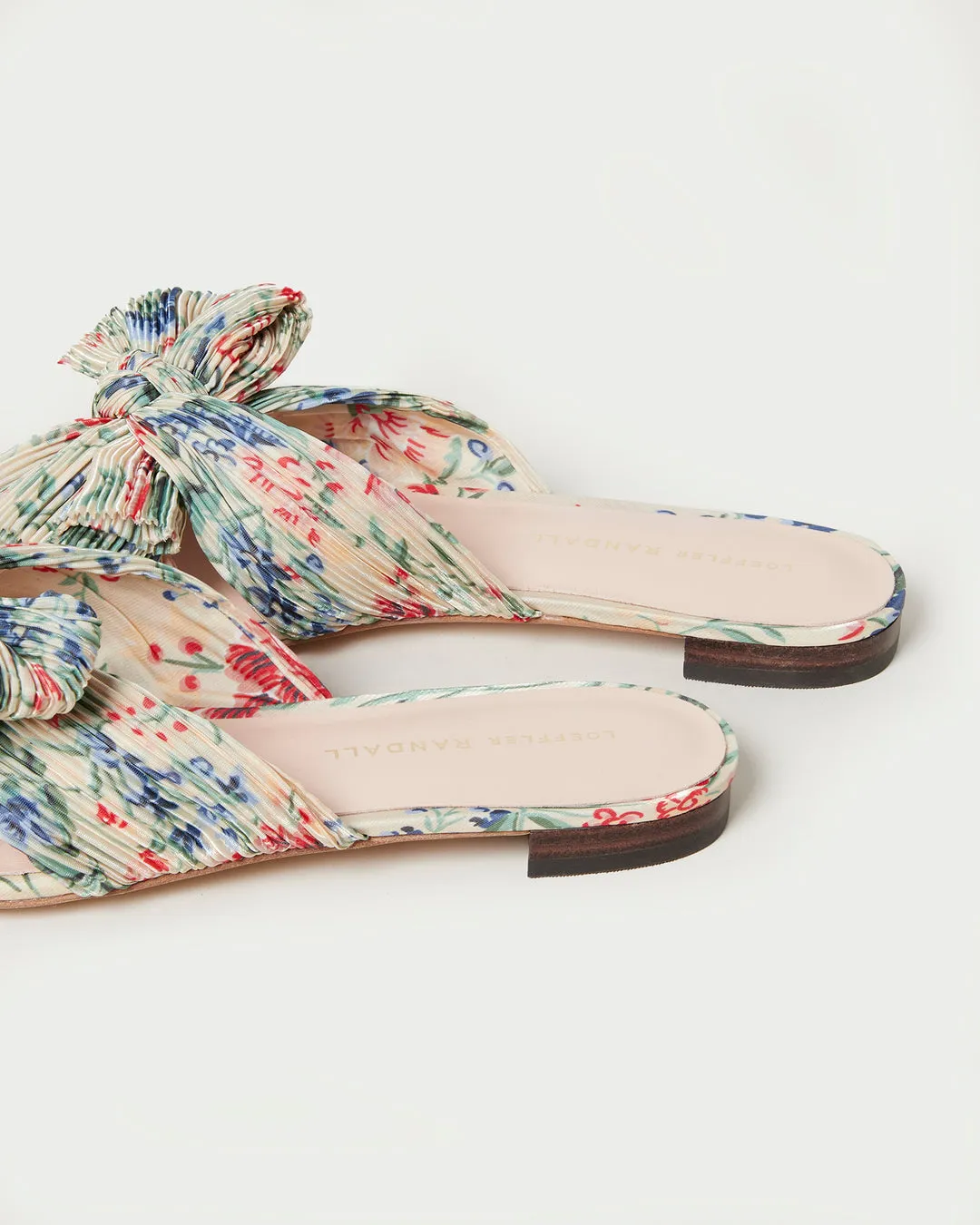 Daphne Knot Flat Sandal Tan Vine Floral