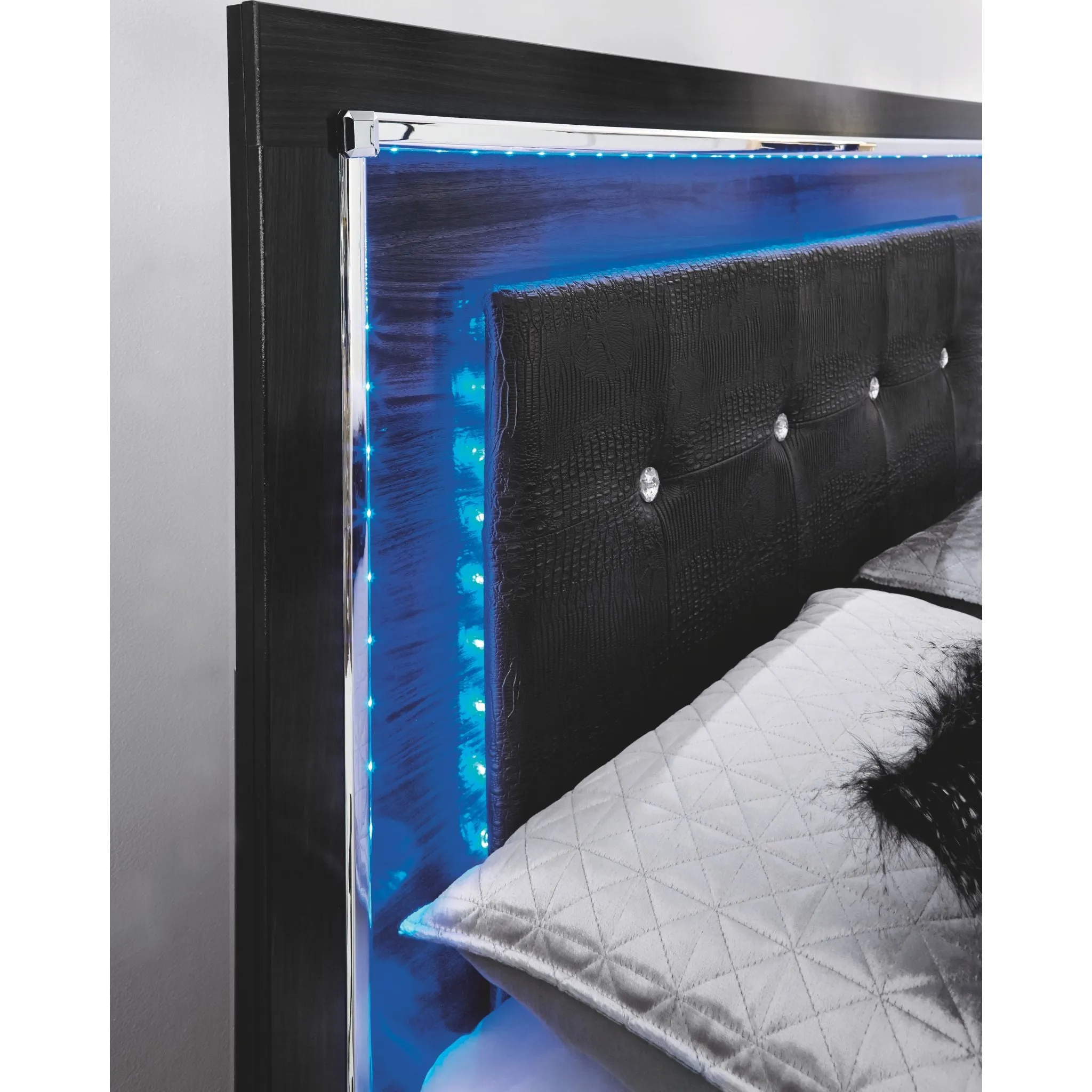 Kaydell Platform Bed - Black