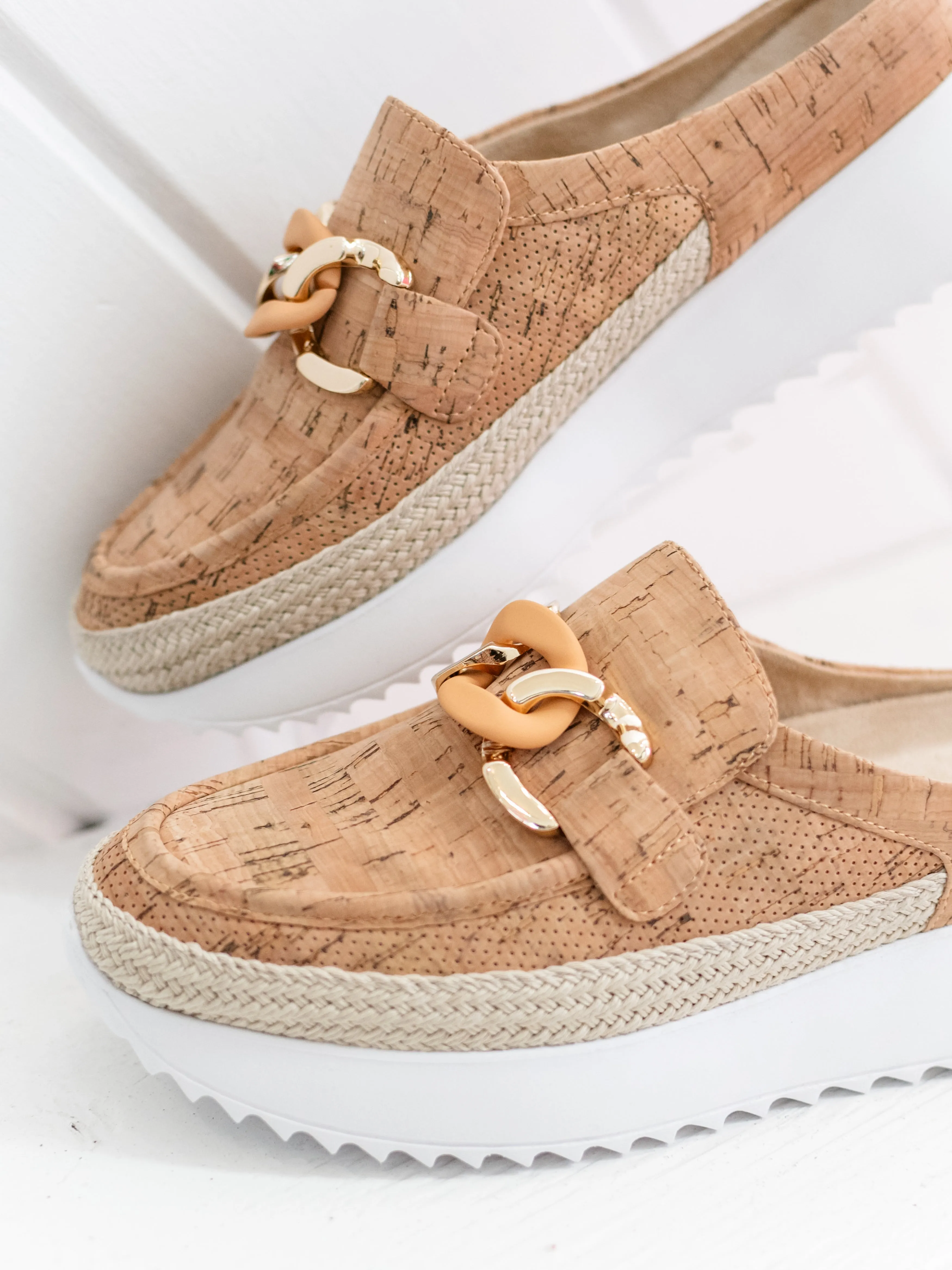 Quern Natural Cork by Vaneli