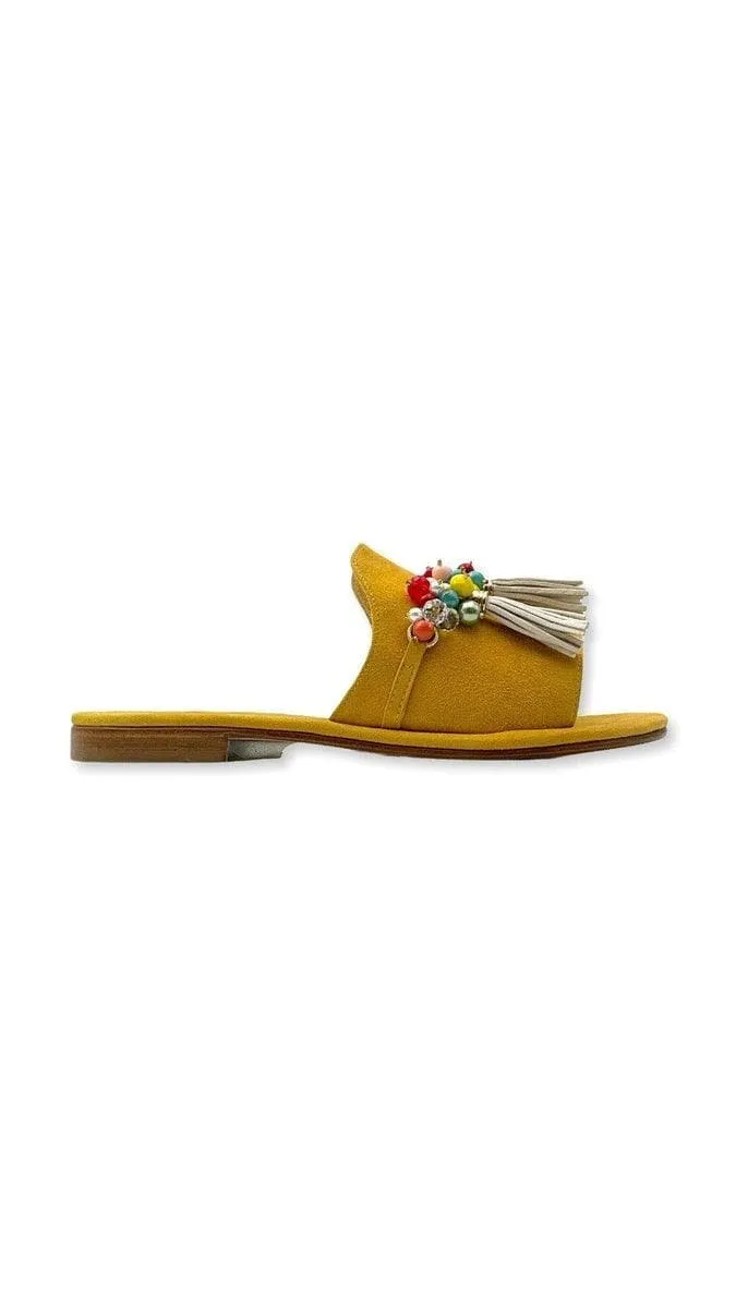 Slippers in camoscio con nappina