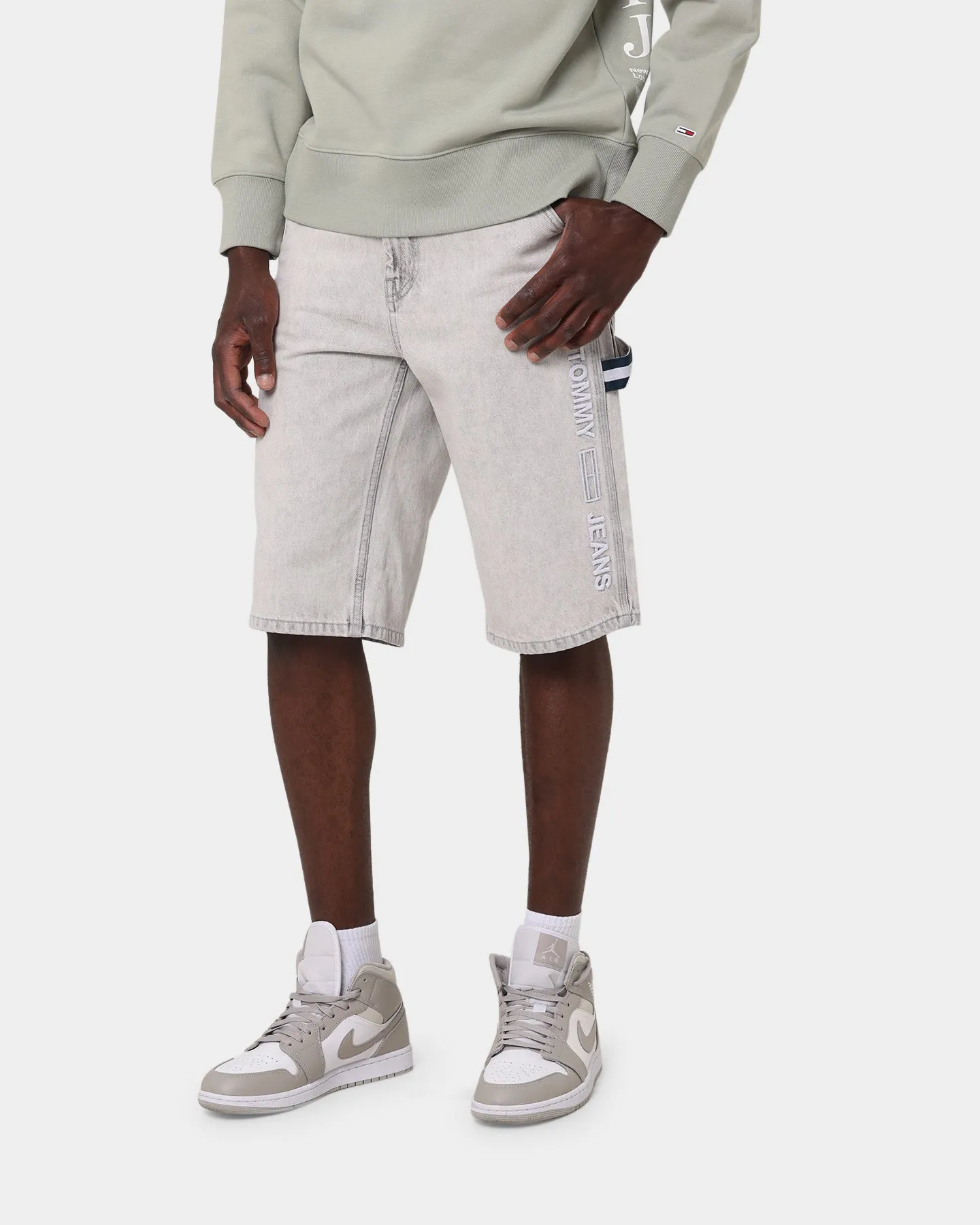 Tommy Jeans Skater Carpenter BF8071 Shorts Denim Black